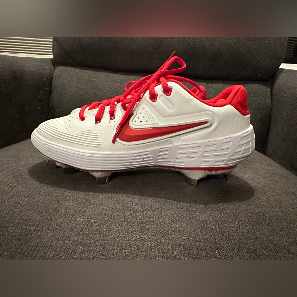 Brand new Nike women's metal cleats